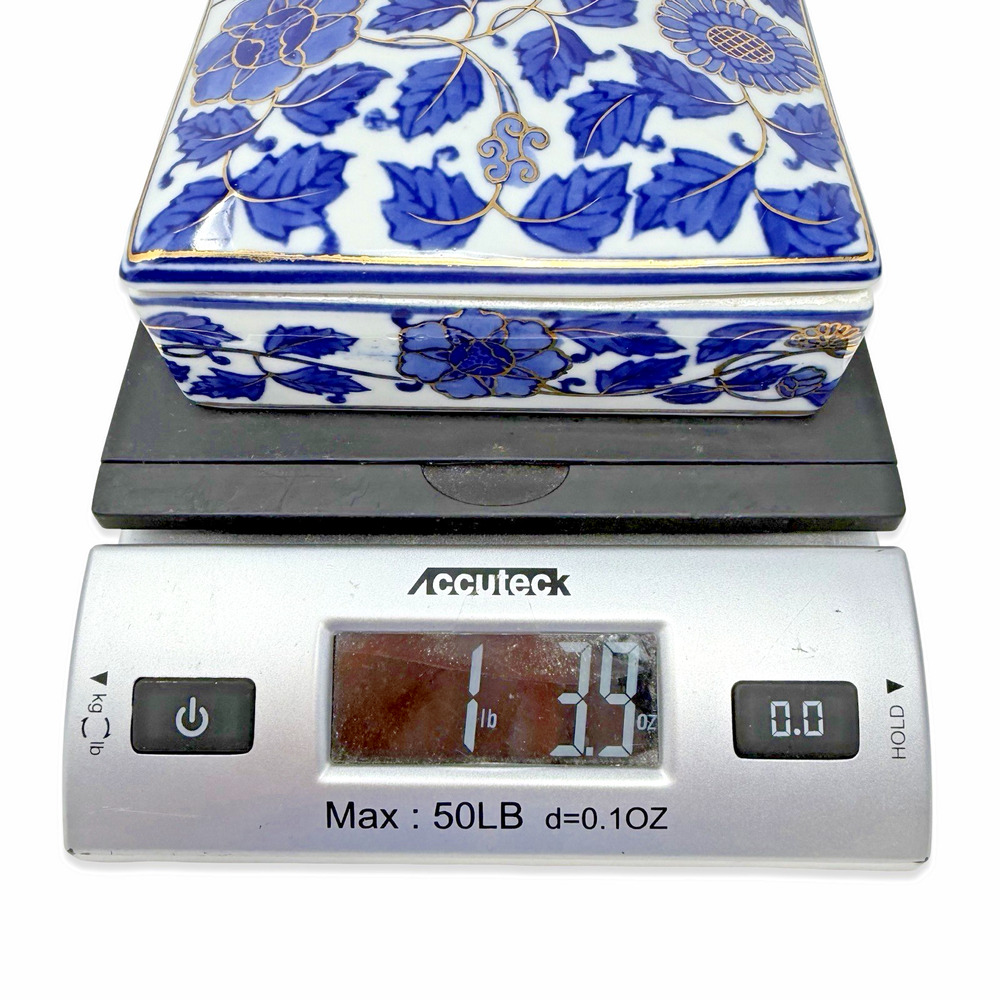 Vintage Blue White Floral Porcelain Trinket Box Gold Detail Lidded Jewelry Box - Picture 16 of 16